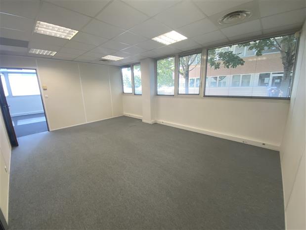 Bureau Location 35170 BRUZ