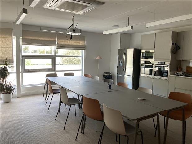 Bureau Location 33700 MERIGNAC 4 AVENUE GRAHAM BELL