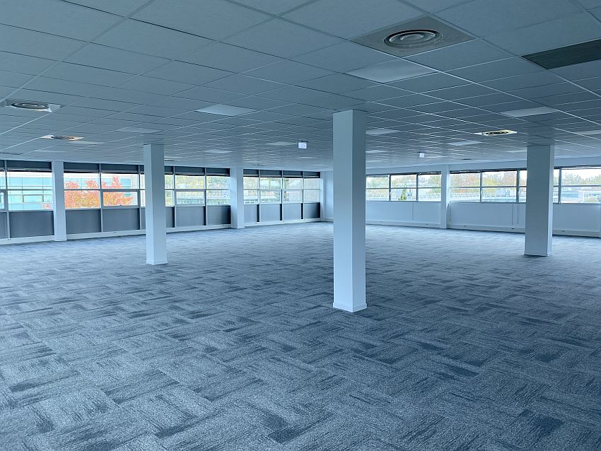 Bureau Location 33600 PESSAC 30-34 AVENUE LEONARD DE VINCI