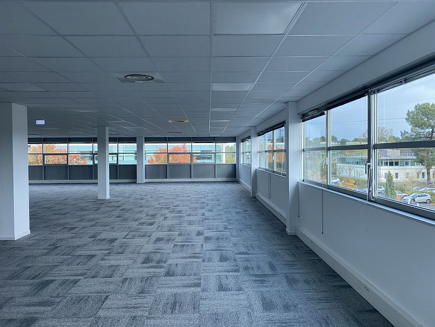 Bureau Location 33600 PESSAC 30-34 AVENUE LEONARD DE VINCI