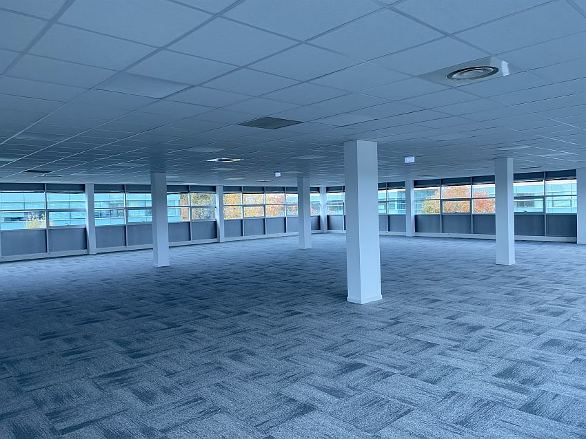 Bureau Location 33600 PESSAC 30-34 AVENUE LEONARD DE VINCI