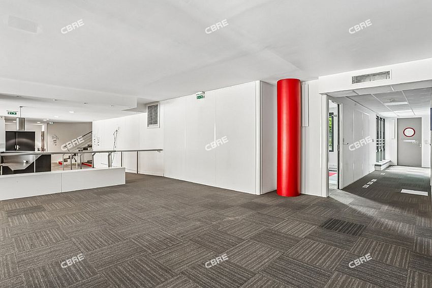 Bureau Location 92130 ISSY LES MOULINEAUX 21-23 RUE CAMILLE DESMOULINS
