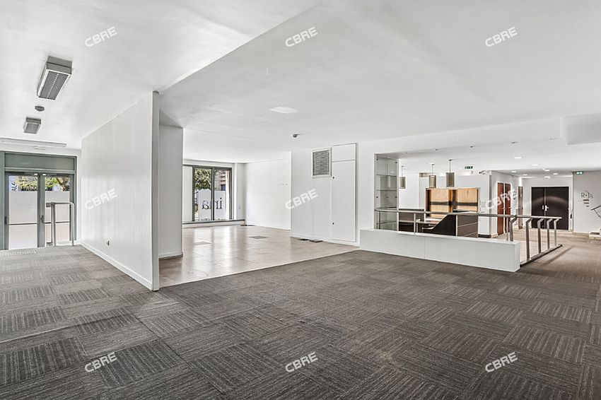 Bureau Location 92130 ISSY LES MOULINEAUX 21-23 RUE CAMILLE DESMOULINS