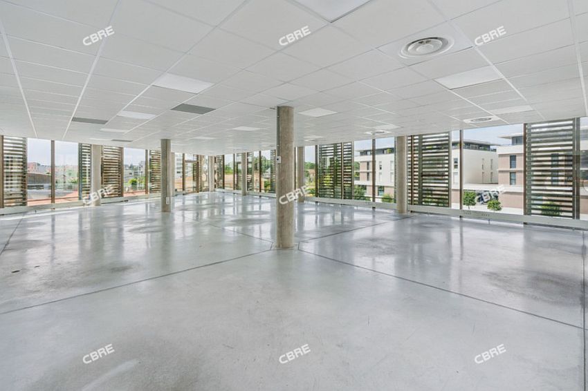 Bureau Location 33700 MERIGNAC 11 AVENUE PIERRE MENDES FRANCE