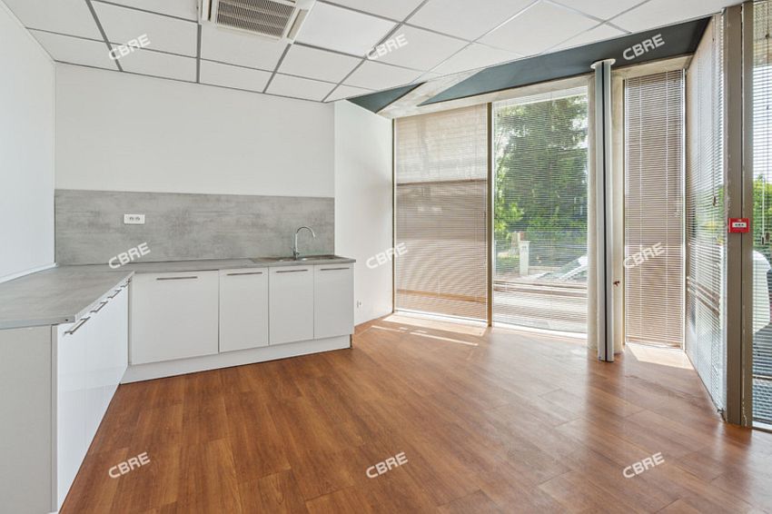 Bureau Location 33700 MERIGNAC 11 AVENUE PIERRE MENDES FRANCE