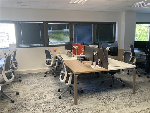 Bureau Location 33185 LE HAILLAN 3 RUE ADRIENNE BOLLAND