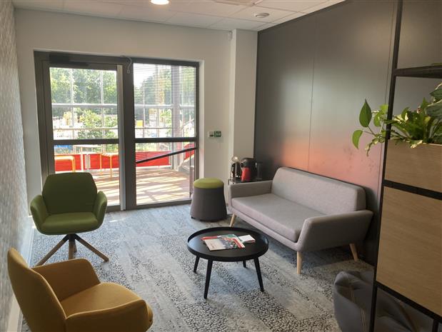 Bureau Location 33185 LE HAILLAN 3 RUE ADRIENNE BOLLAND