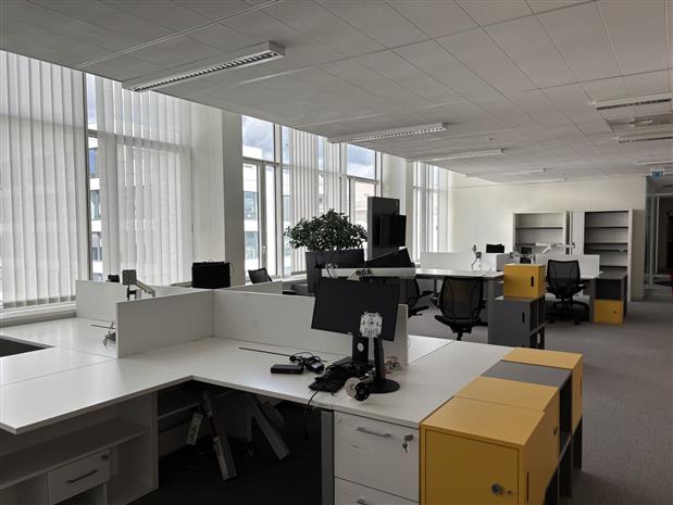 Bureau Location 69120 VAULX EN VELIN 5-9 AVENUE BATAILLON CARMAGNOLE LIBERTE