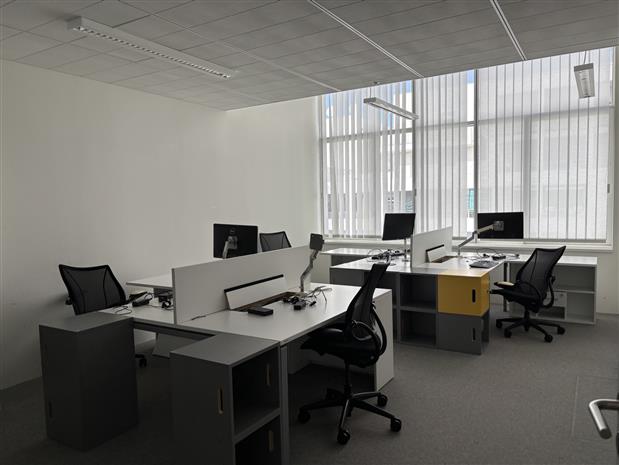 Bureau Location 69120 VAULX EN VELIN 5-9 AVENUE BATAILLON CARMAGNOLE LIBERTE