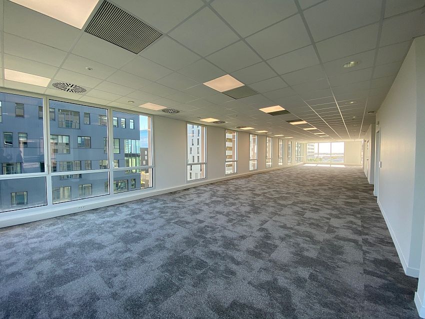 Bureau Vente/Location 35136 ST JACQUES DE LA LANDE 17 AVENUE GERMAINE TILLION