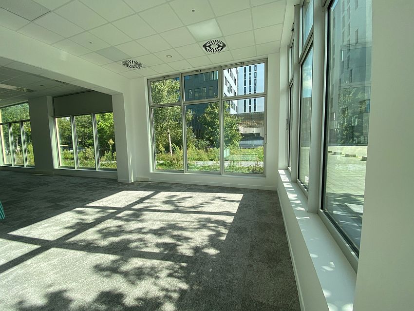 Bureau Vente/Location 35136 ST JACQUES DE LA LANDE 17 AVENUE GERMAINE TILLION