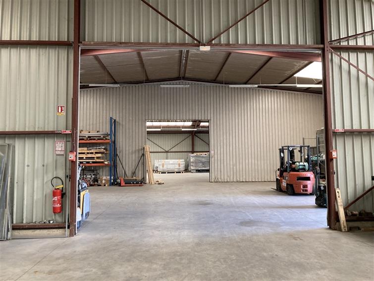 Local d'activités Location 45300 GUIGNEVILLE