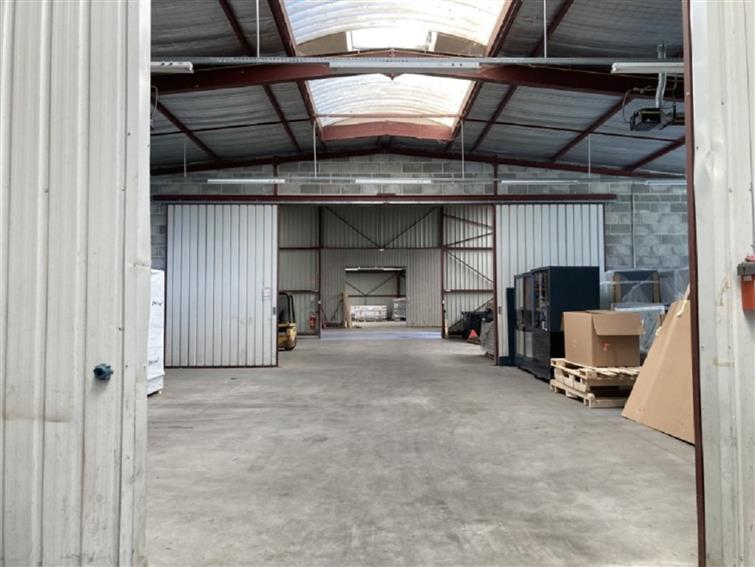 Local d'activités Location 45300 GUIGNEVILLE