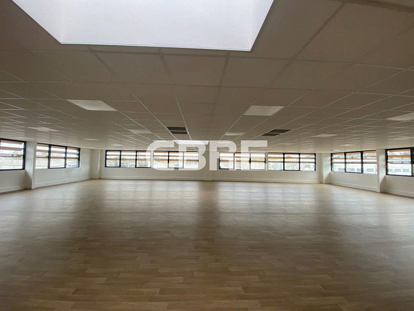 Local d'activités Location 33185 LE HAILLAN 3 RUE TOUSSAINT CATROS