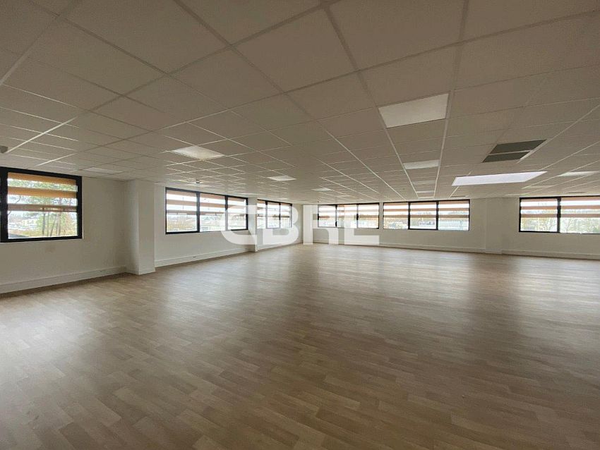 Local d'activités Location 33185 LE HAILLAN 3 RUE TOUSSAINT CATROS