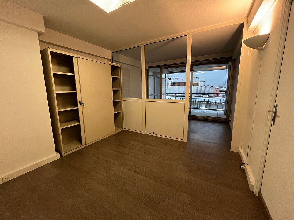 Bureau Location 06000 NICE