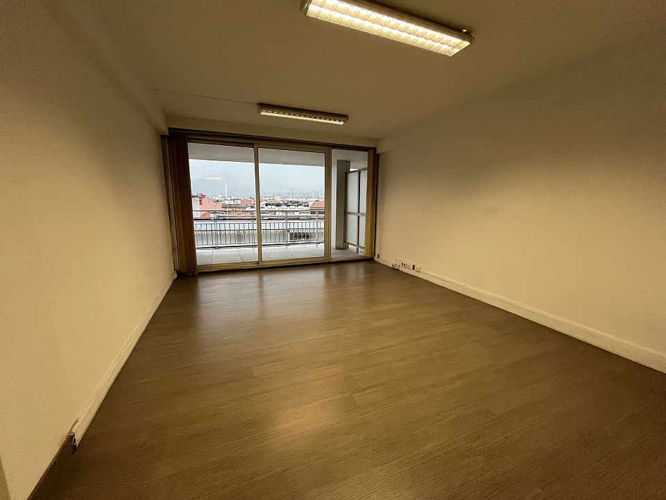 Bureau Location 06000 NICE