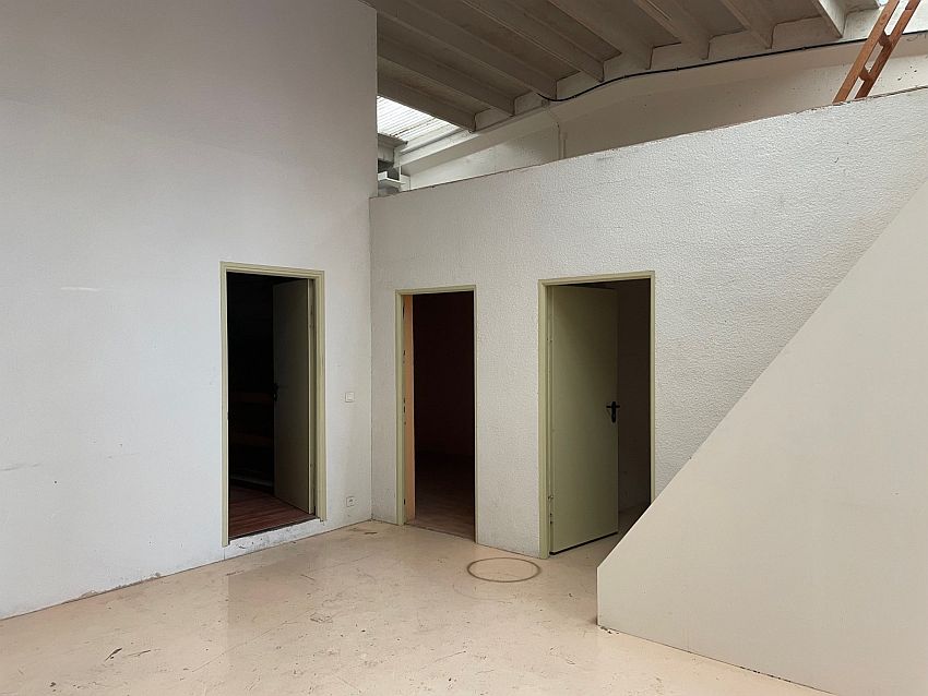 Local d'activités Location 06510 CARROS