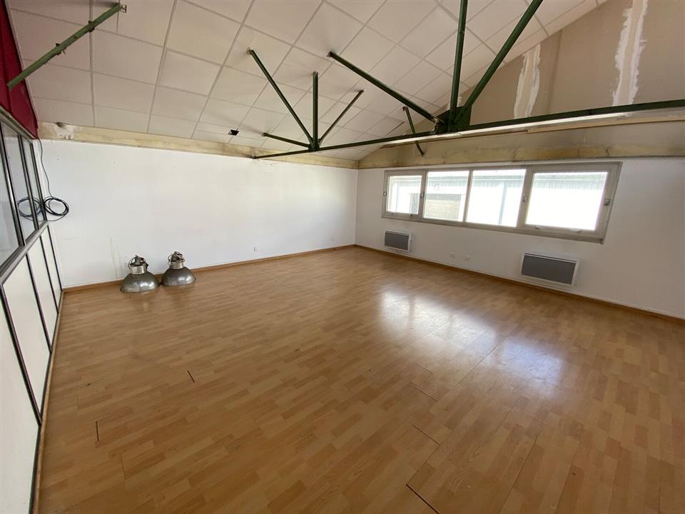 Local d'activités Location 93500 PANTIN