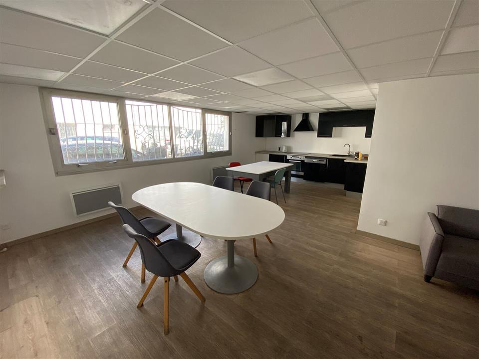 Local d'activités Location 93500 PANTIN