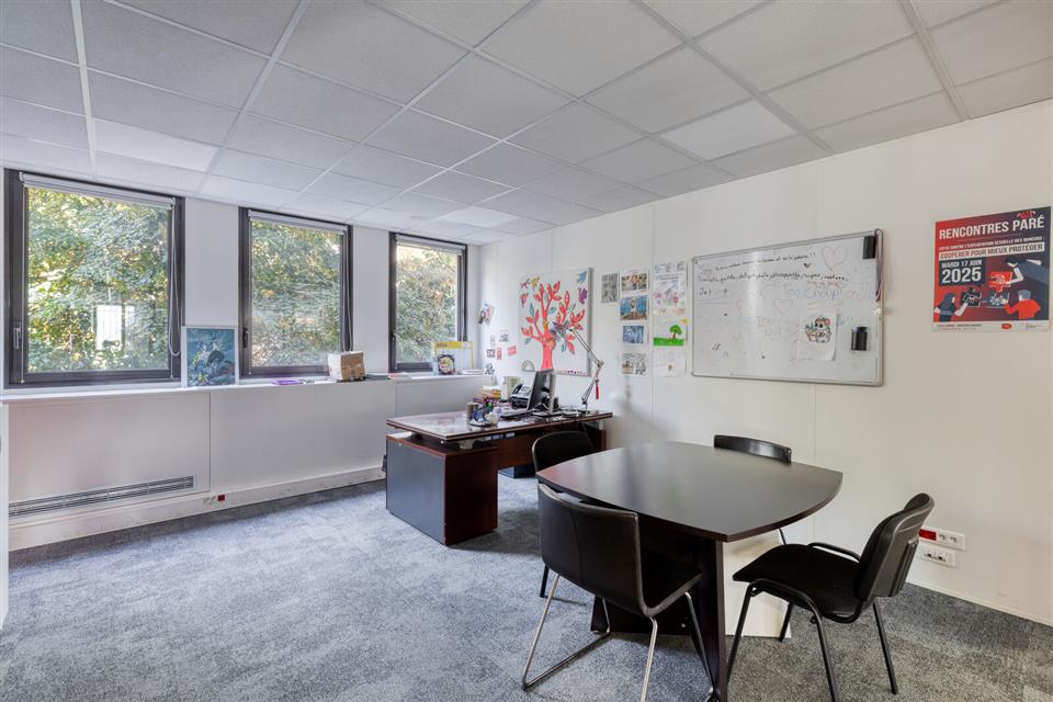 Bureau Location 92240 MALAKOFF 76 AVENUE PIERRE BROSSOLETTE