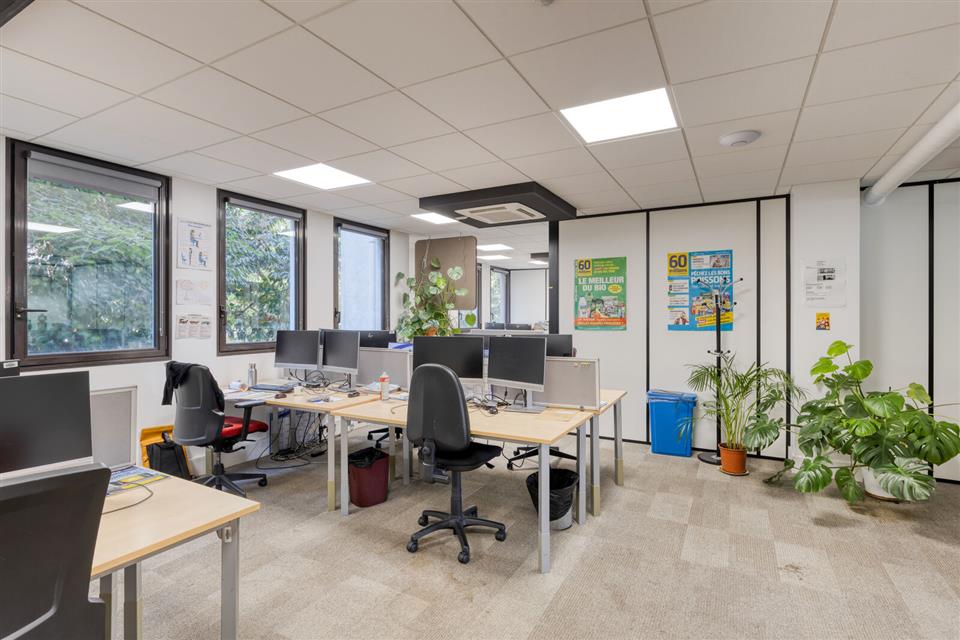 Bureau Location 92240 MALAKOFF 76 AVENUE PIERRE BROSSOLETTE