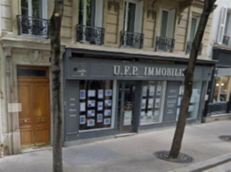 Commerce Location 75017 PARIS 10 RUE DES BATIGNOLLES