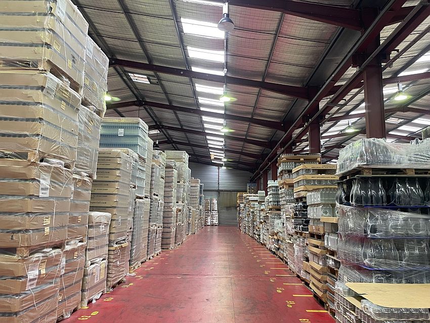 Local d'activités Location 06390 CONTES