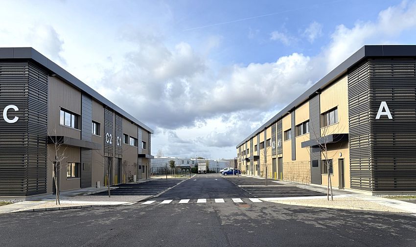 Local d'activités Location 31140 LAUNAGUET