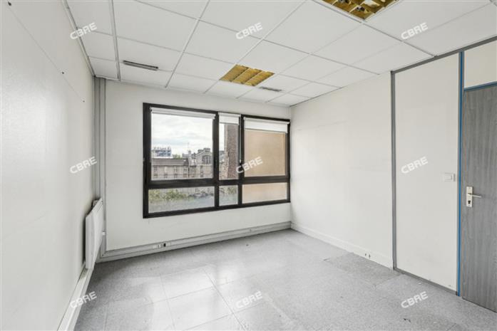 Bureau Location 75018 PARIS