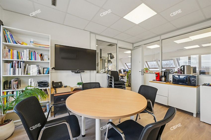 Bureau Location 75018 PARIS