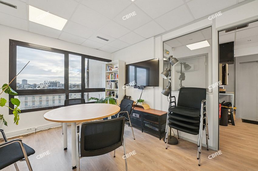 Bureau Location 75018 PARIS