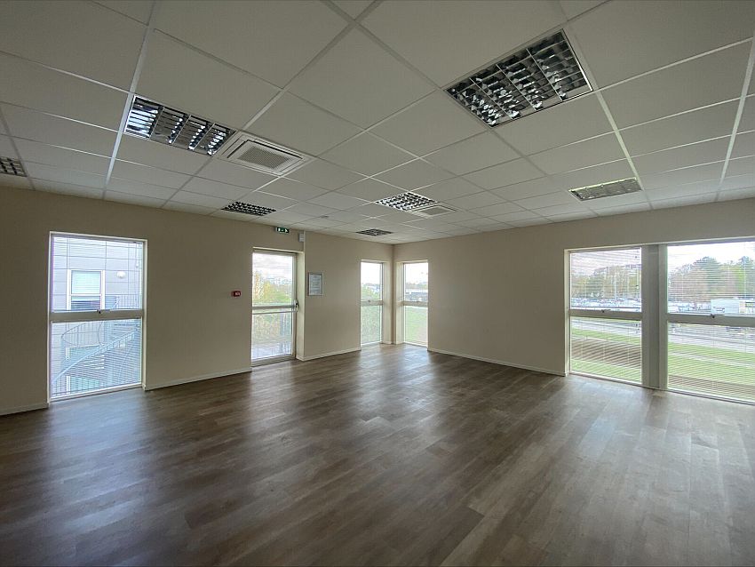 Bureau Vente/Location 35000 RENNES 12A RUE PATIS TATELIN