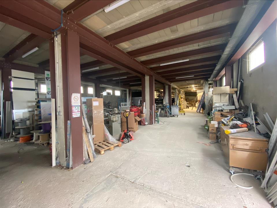 Local d'activités Vente/Location 91160 CHAMPLAN