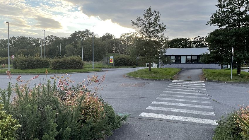 Entrepôt / Local d'activités Location 35290 GAEL  PARC D'ACTIVITES LE CHENE