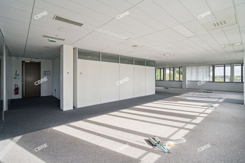Bureau Location 95700 ROISSY EN FRANCE