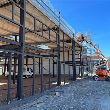 Local d'activités Vente/Location 42300 ROANNE