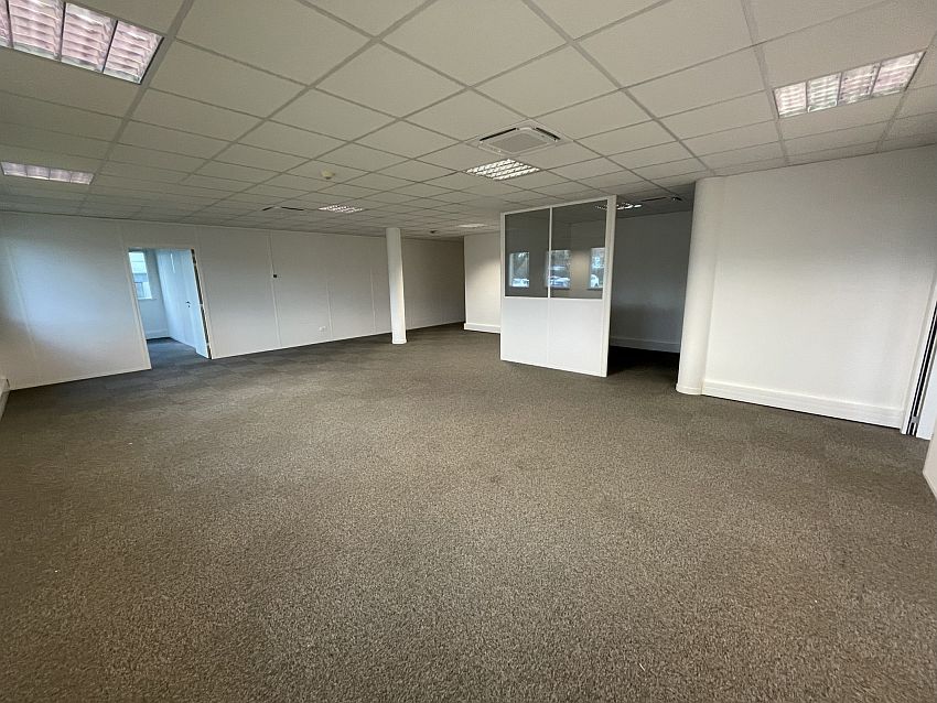 Bureau Location 44300 NANTES 11 RUE DU CHEMIN ROUGE