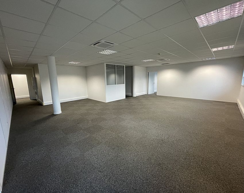 Bureau Location 44300 NANTES 11 RUE DU CHEMIN ROUGE