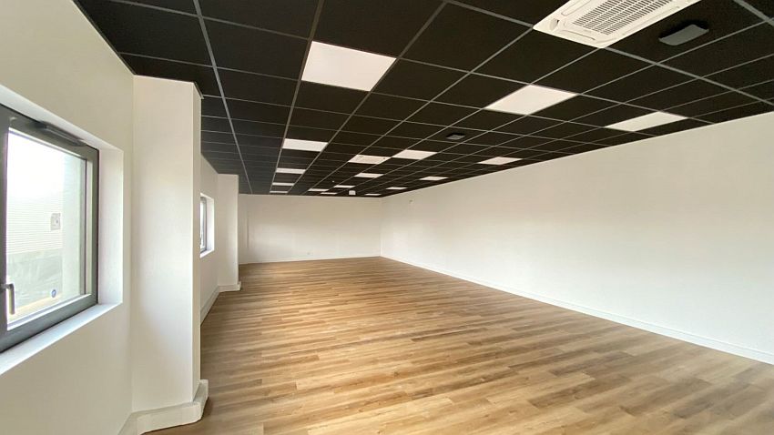 Local d'activités Location 77181 COURTRY