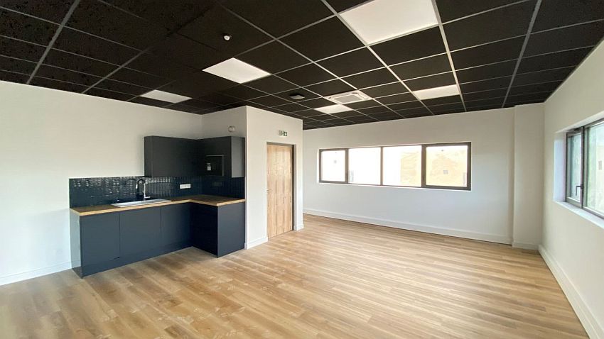 Local d'activités Location 77181 COURTRY