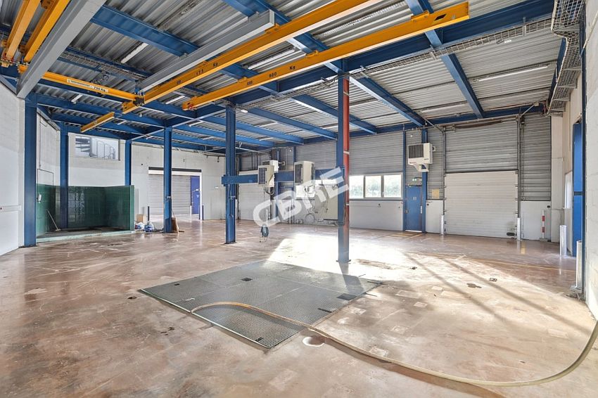 Local d'activités Location 93170 BAGNOLET