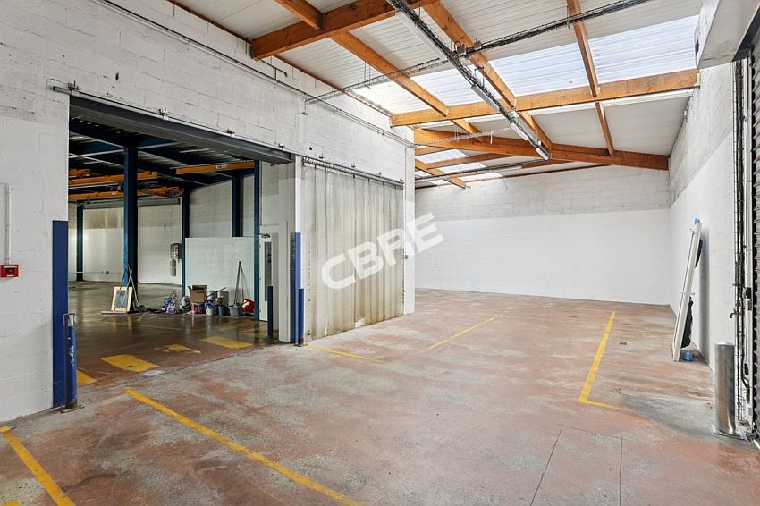 Local d'activités Location 93170 BAGNOLET