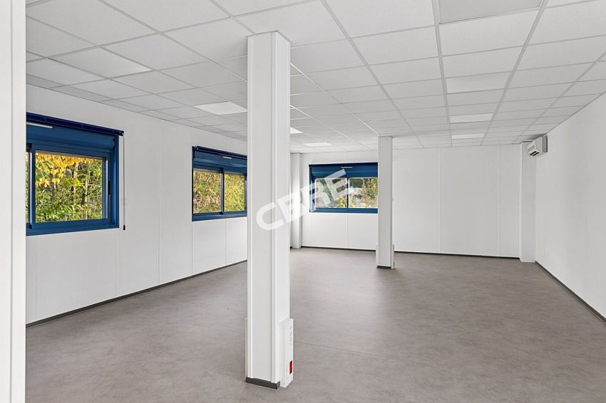 Local d'activités Location 93170 BAGNOLET