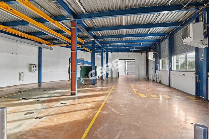 Local d'activités Location 93170 BAGNOLET