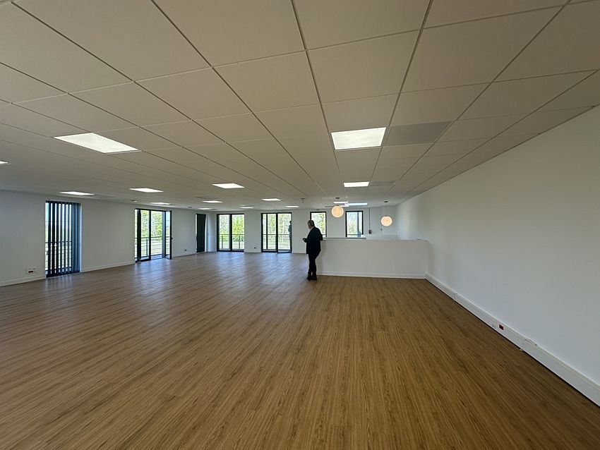Local d'activités Location 77700 COUPVRAY