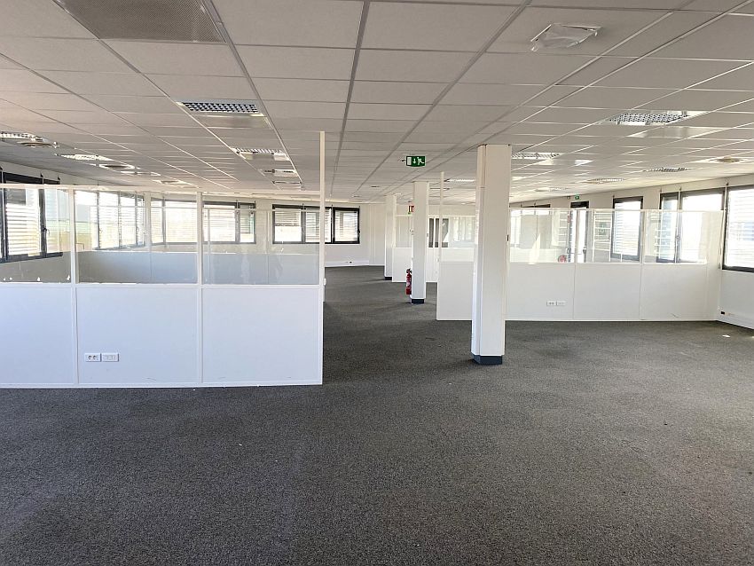 Bureau Location 31300 TOULOUSE 3 CHEMIN DE LAPORTE