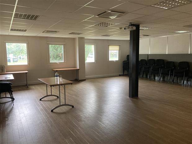 Bureau Location 33700 MERIGNAC 1 ALLEE PIERRE GILLES DE GENNES
