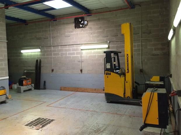 Entrepôt / Local d'activités Location 91090 LISSES