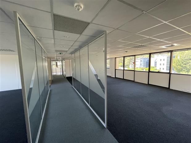 Bureau Location 06560 VALBONNE